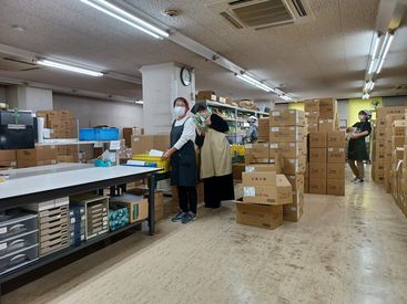 煎茶/ほうじ茶/麦茶/中国茶/粉末・抹茶などなど沢山のお茶を取り扱う会社です♪働きながら気になるお茶に出会えるかも…◎