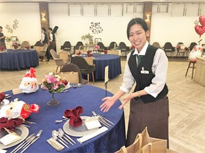 会場のセッティングや料理・ドリンクの提供などをお任せ♪
ブライダル関係が初めての方もお気軽にご応募ください☆