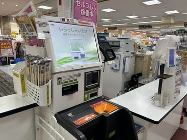 ＼学生多数活躍中！／
同世代の学生がたくさん在籍♪
大学進学前まで友達がたくさんできますよ◎
