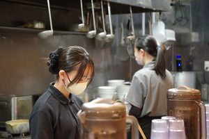 ＼ラーメン好きさん集まれ‼／
特製ラーメンが賄いで…♪
料理未経験でも調理できるようになれちゃう!