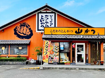 ＼"山のせグループ"の新業態！／
自慢の絶品焼肉が無料のまかないに！
食べ盛りの学生さんや肉好きな人には必見★