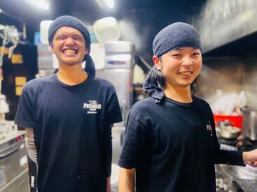 ≪当店大人気メニュー≫
看板メニューの肉玉そば！
ごはんが進むおかず系ラーメン♪
まかないで無料で食べられますよ◎