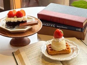 「こんなの見たことない！」と写真を撮られるお客様も多数♪
メディアでも紹介されたことのあるワッフルが自慢です！