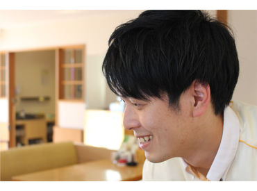 春のスタッフ募集中♪
ご家庭の都合に合わせて短時間から無理のないシフトでOK！