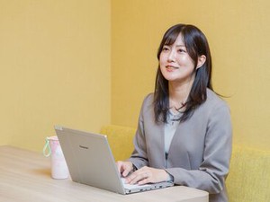 届いた商品を梱包したり、
バーコードを貼ったり♪
シンプルな手元作業ばかり☆