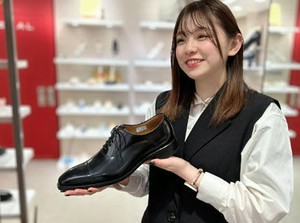 【REGALの靴を愛用】【アパレル業界に興味がある】そんなきっかけの応募も大歓迎◎お客様一人一人にあった靴を提供しましょう♪