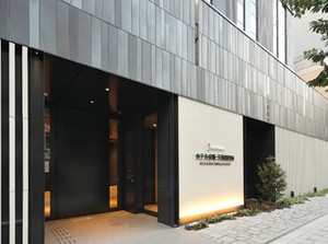 【ホテル京阪天満橋駅前】
「マナーを学びたい」と未経験から始める学生さんも♪
短時間から働けるので授業との両立も可能◎