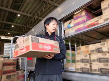 トラックに荷物を積み込むダケ★
「これはこうして～」最初はちゃんと指示してくれるから大丈夫！