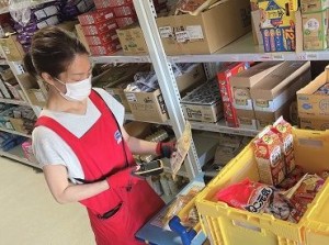 10～50代までの幅広い世代の
スタッフが活躍中のお仕事です！
子育て中の方から、フルタイムで働く方まで多数活躍中です。