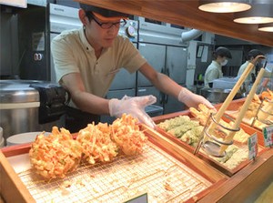 麺を茹でて…おたまでつゆを入れれば出来上がり♪
未経験の方でも超カンタンに作れちゃうんです★