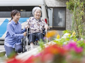 悩んだら皆で一緒に考える
「誰も置いていかない」社風も
居心地の良さのポイント！
長く働くスタッフ多数！
※画像はイメージ