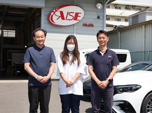 ほとんどの方が未経験スタート！
分からないことも聞きやすい雰囲気なので安心です♪