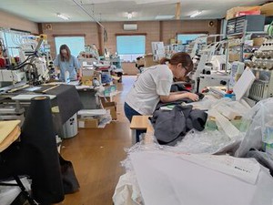 現在は主婦の方3名活躍中
昼休憩の時間は
自宅に帰ったりと自由に
過ごせます♪