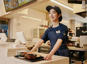 シフトの融通ききます！毎週固定でも毎週違っていてもOKです。
自分に合ったシフトで働けるから、長く続けられる！