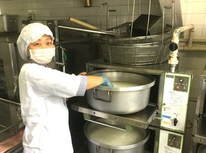 主婦（夫）さん・フリーターさんが活躍中！
落ち着いた雰囲気の中、あなたらしくのびのびと働けます！