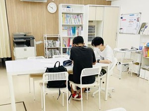 一人一人にしっかり寄り添って働けます♪
講師同士の人間関係も良いので、
安心してご応募ください◎