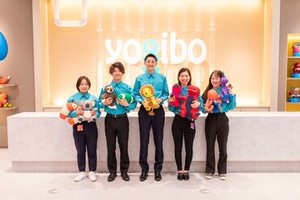 あなたのお仕事は
お客様に楽しんで、Yogiboを好きになってもらうこと！
制服は好きなカラーのTシャツを選べます♪