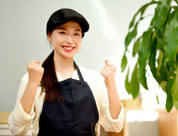 ＼憧れバイト始めよう／
"かわいい～！"や"すごい上手！"など
お客様からの言葉が嬉しくてやみつきに♪
友達との応募も大歓迎◎