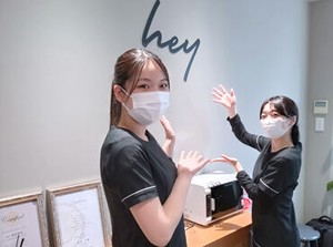 ◆"完全未経験"でOK◆
受講料無料の手厚い研修あり◎
アイブロウリストとして、プロの技術が身につきます♪
履歴書不要♪
