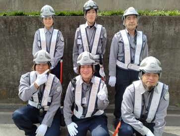 簡単な交通誘導♪
・未経験歓迎
・20~60代活躍!平均年齢45歳
・早上がりでも"日給保障"
・大学生OK
・直行直帰
・入社祝い金アリ