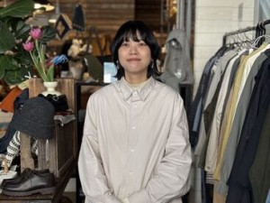 楽しく働くスタッフの表情が素敵なお店です！
お客様から愛される素敵なお店を一緒に作りせんか？