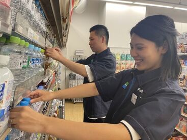 駅直結店舗なので、雨の日も嵐の日も
ぬれる心配なし◎
駅中なのでトイレ掃除もありません◎