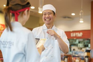 ≪店舗運営のお仕事です≫
未経験の方・ブランクからの復帰をご検討の方、大歓迎ですよ♪