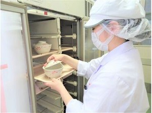 病院や学校、社員寮など全国各都道府県で
給食を提供している【シダックスグループ】
食を通じて”笑顔”をお届けしています◎