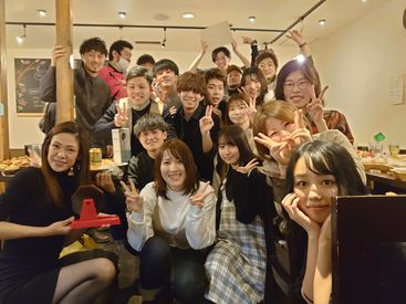 20～40代まで様々な経歴のSTAFFが在籍
スキルが上がれば年齢に一切関わらず
どんどん昇給・昇進チャンスがあります！
