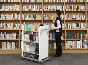 未経験・無資格OK！
★学校の夏休みにピッタリ！
★育児や家事の合間に！
20～50代まで幅広く活躍中◎