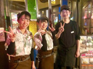 ＼未経験・バイトデビューも大歓迎！／
まずは明るい挨拶から♪
土日祝は時給UP＆まかない無料★
指定のメニューから選べます◎
