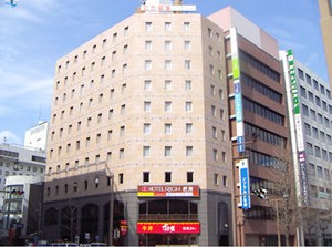◇キレイなホテル◇
お馴染みの"アパホテル"で
働きませんか?
駅チカだから通勤便利♪
交通費も支給します!