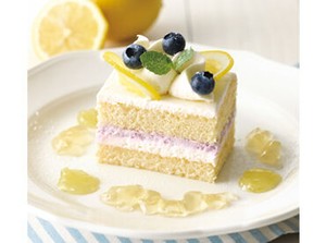 ★働きながら学べる環境
季節限定のパスタやスイーツが人気！
お茶の知識や、おいしい紅茶の淹れ方もマスターできます。