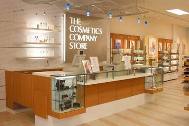 コスメブランド
The Cosmetics Company Store（ザ コスメティック カンパニー ストア）