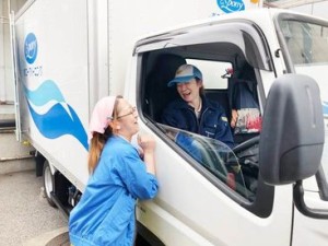 ＜長時間運転・重たいものもないから安心◎＞

工場でクリーニングした衣類を各店舗への配送をお願いします。