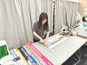 小さい商品ばかりなので、作業も楽チン♪
商品をモクモクと品出しして、並べたり★
未経験も安心の簡単作業◎