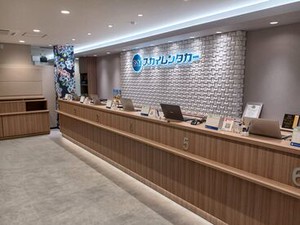 那覇空港店は店舗改装済み★
ピカピカの店舗で働けますよ♪
個室の休憩室もご用意してます!!