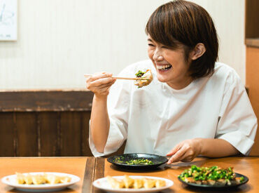 まかないで餃子が無料に★
帰宅時に提供するので、持って帰って食べる・その場で食べるなどはあなたの自由♪