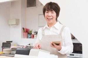 売店スタッフ大募集！
接客未経験の方も大歓迎です◎
分からないことは先輩に気軽に質問・相談を♪