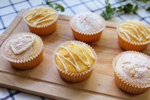ﾟ*｡☆ NEWスタッフ募集 ☆。*ﾟ
幅広い年代が活躍中！
人気のスイーツSHOP★
20代～30代女性STAFF活躍中♪