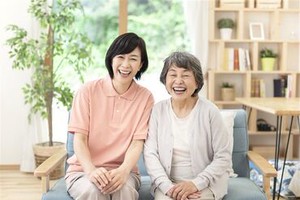 高齢者向けの綺麗な住宅でお仕事♪
ご自身で生活される方の補助をお願いします◎
経験を活かして高時給で働こう！