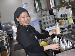 ＜未経験の方も働きやすい♪＞
ヘアスタイルやカラーは自由でOK♪あなたらしく働けますよ！