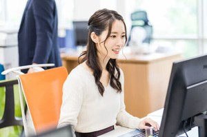 髪色ネイル髪型などオシャレ自由☆
シフトや勤務条件などご希望はお気軽にご相談下さいね！