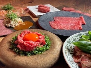 ＼JR長岡京駅スグ／
地元の方が多く集まる焼肉店♪
明るくて優しい店長と優しい先輩達が、
「焼肉牛ノ家」ならではの魅力.+゜