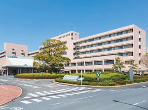 市営の病院のため好待遇・手厚い福利厚生◎
「安定した環境で働きたい！」
そんな方にもピッタリなお仕事です。