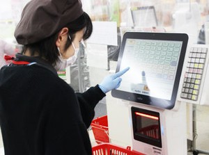 最新ポスレジなので
操作はとても簡単です★

先輩STAFFもついているので
未経験でも安心◎