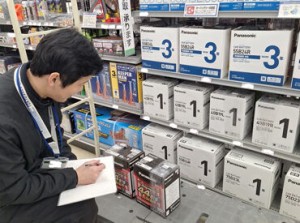 商品についてはイチから覚えましょう！
定期的に勉強できる機会もあるので
安心してはじめられます◎