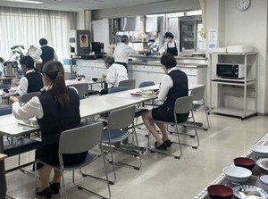 ＼調理経験を活かしたい方大歓迎♪／
ジャンルやカテゴリー問わず、
調理経験のある方、積極採用中です◎