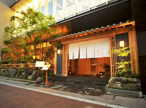 上質な「味」と「空間」を両方大切に―
当社のお店は宮城県に7店舗。
おかげさまでこの地で長く愛されてきました。
