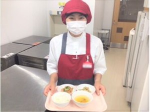 病院や学校、社員寮など全国各都道府県で
給食を提供している【シダックスグループ】
食を通じて”笑顔”をお届けしています◎